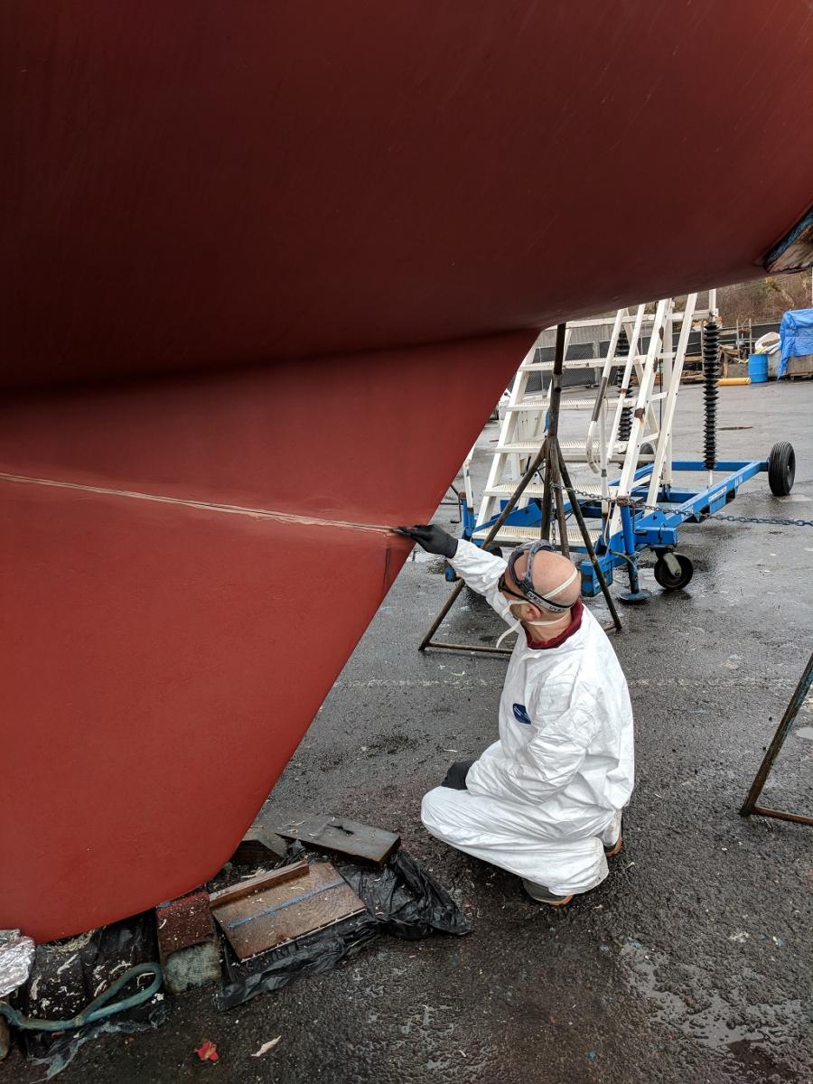 Sealing the hull/keel joint